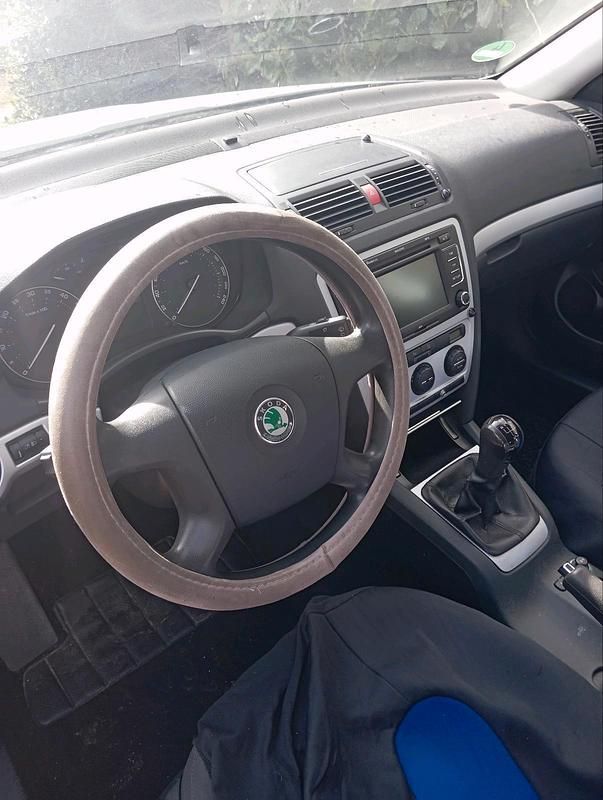 Gebraucht Skoda Octavia 105 PS (77 kW) 2005 Blau Kombi