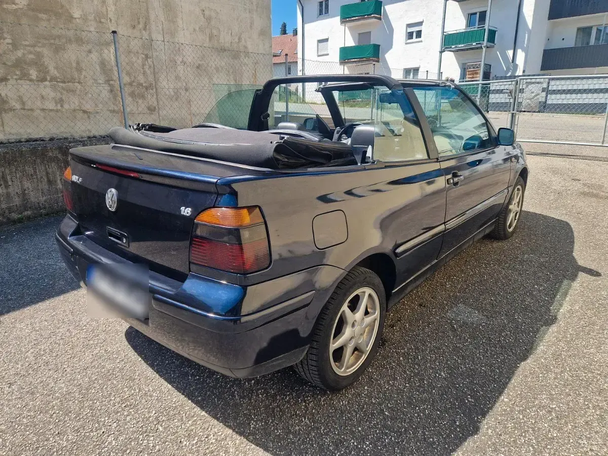 Gebraucht VW Golf Highline 100 PS (73 kW) 1999 Blau Cabrio