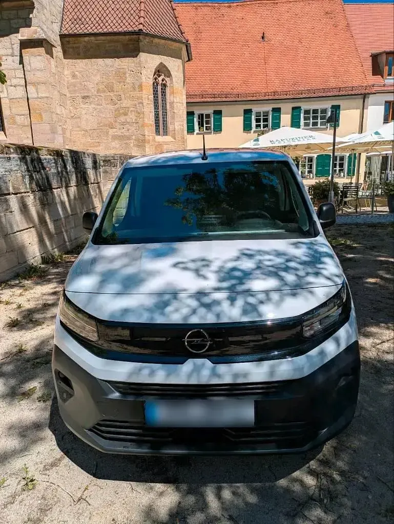 Gebraucht Opel Combo 102 PS (75 kW) 2025 Weiß Van / Kleinbus