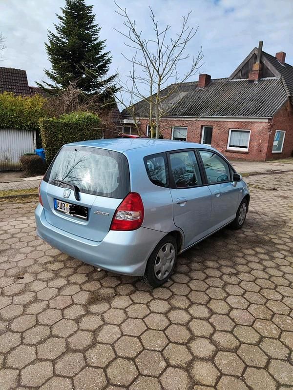 Gebraucht Honda Jazz 78 PS (57 kW) 2007 Blau Kleinwagen