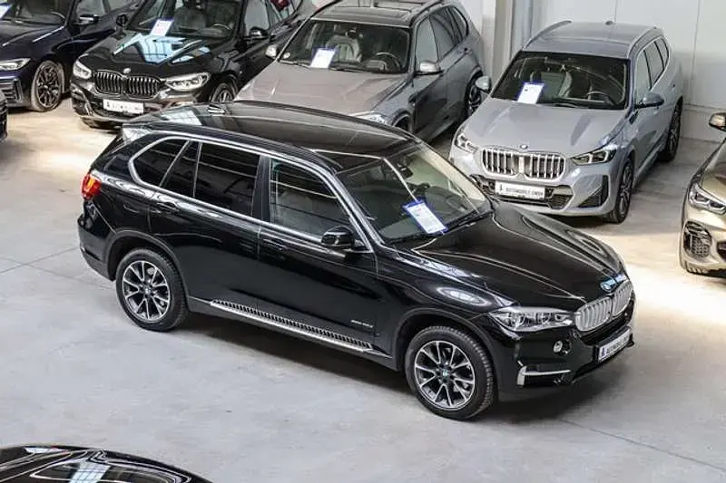Gebraucht BMW X5 Sport Line 313 PS (230 kW) 2017 Black sapphire metallic SUV