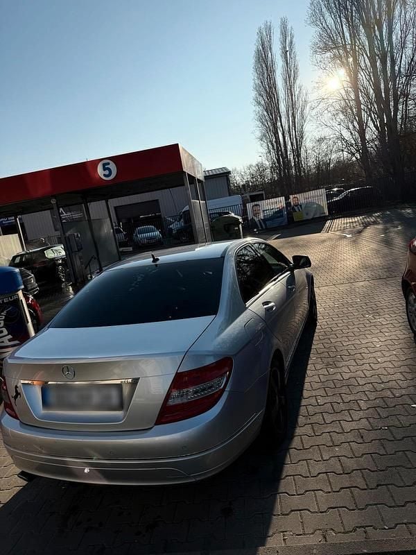Gebraucht Mercedes C220 170 PS (125 kW) 2007 Grau Limousine