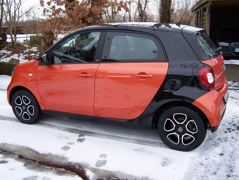 Gebraucht Smart ForFour Prime 71 PS (52 kW) 2016 Orange Kleinwagen