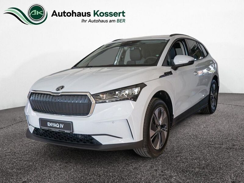 Moonweiß perleffekt Gebraucht 2024 Skoda Enyaq iV Loft SUV | 34.990 € (Fairer Preis) - Bild 1/4