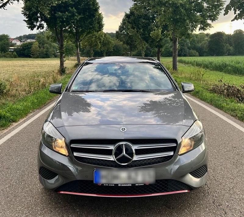 Gebraucht Mercedes A220 Urban 170 PS (125 kW) 2014 Grau Limousine