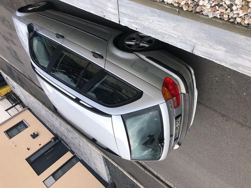 Gebraucht BMW 318 118 PS (86 kW) 2001 Silber Kombi