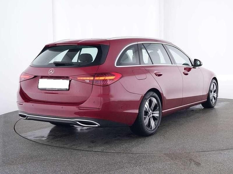 Gebraucht Mercedes C180 Avantgarde 170 PS (125 kW) 2023 Rot Kombi