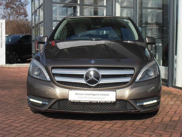 Gebraucht Mercedes B200 156 PS (114 kW) 2012 Grau Van / Kleinbus