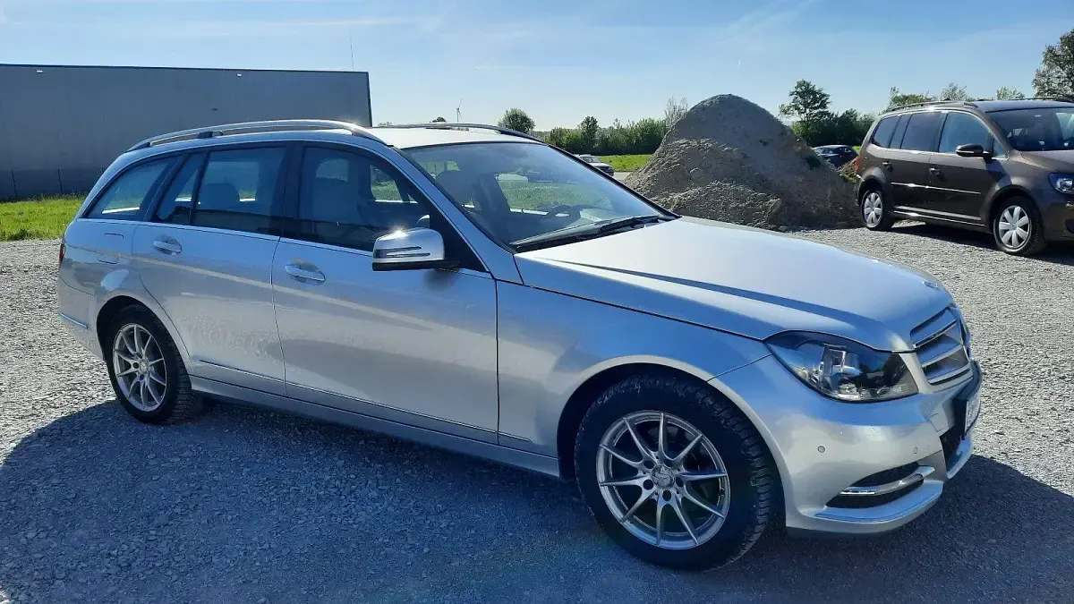 Gebraucht Mercedes C200 Avantgarde 136 PS (100 kW) 2012 Silber Kombi
