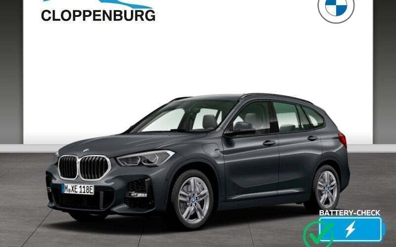 Grau Gebraucht 2022 BMW X1 M Sport SUV | 26.890 € (Fairer Preis) - Bild 1/4