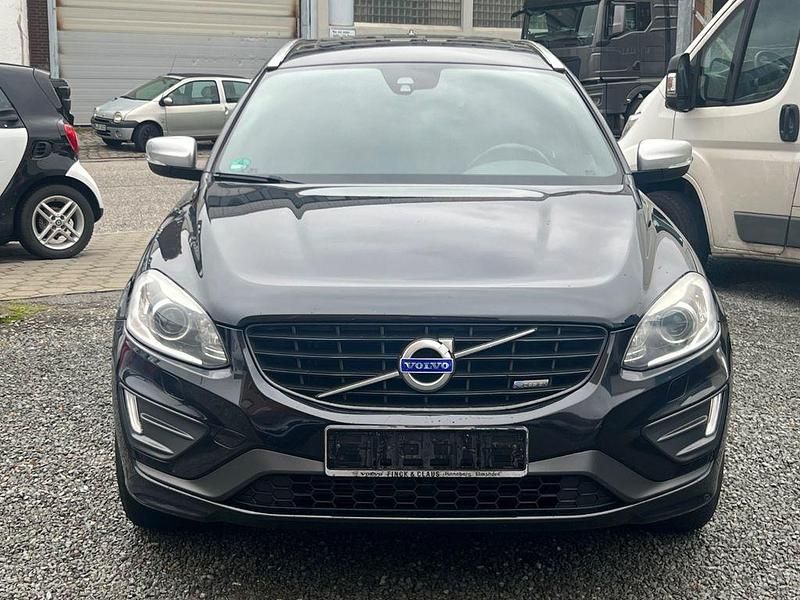 Schwarz Gebraucht 2015 Volvo XC60 Momentum SUV | 11.990 € (Guter Preis) - Bild 1/4