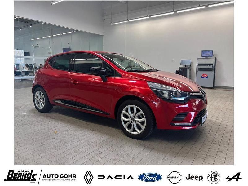 Gebraucht Renault Clio IV Collection 90 PS (66 kW) 2019 Rouge flamme (metallic) Kleinwagen