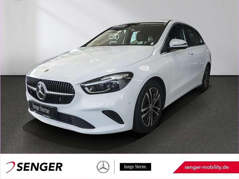 Polarweiß Gebraucht 2023 Mercedes 200 Progressive Limousine | 28.580 € (Fairer Preis) - Bild 1/4