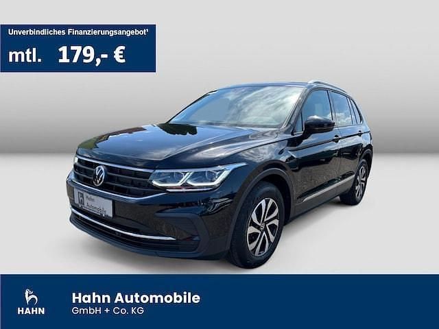 Deep black perleffekt Gebraucht 2021 VW Tiguan Active SUV | 25.930 € (Fairer Preis) - Bild 1/3