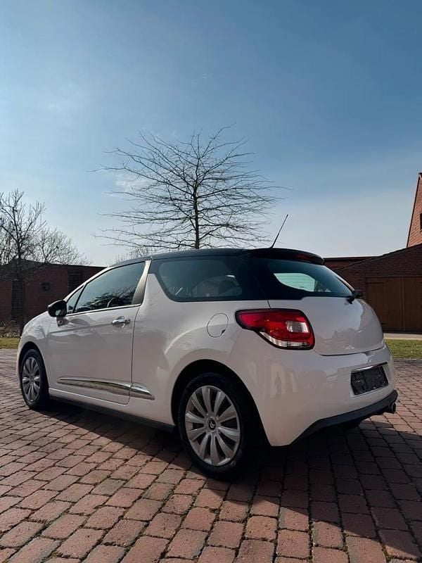Usata Citroën DS3 82 CV (60 kW) 2017 Bianco Utilitaria