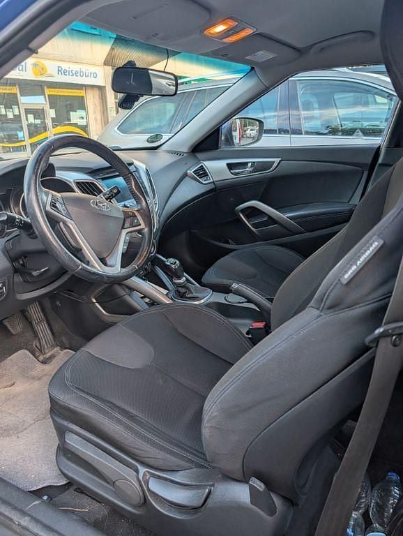 Gebraucht Hyundai Veloster Style 140 PS (102 kW) 2012 Blau Coupé