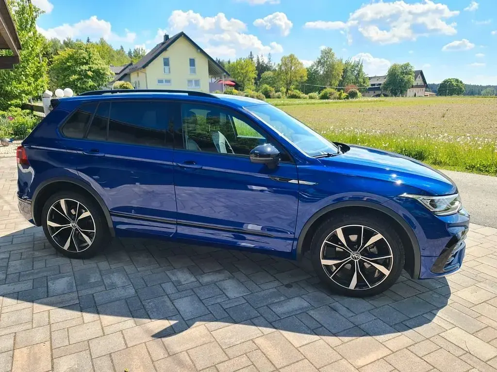 Gebraucht VW Tiguan R-line 150 PS (110 kW) 2023 Blau SUV