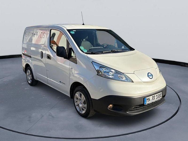 Weiß Gebraucht 2018 Nissan e-NV200 Van / Kleinbus | 12.000 € (Superpreis) - Bild 1/4