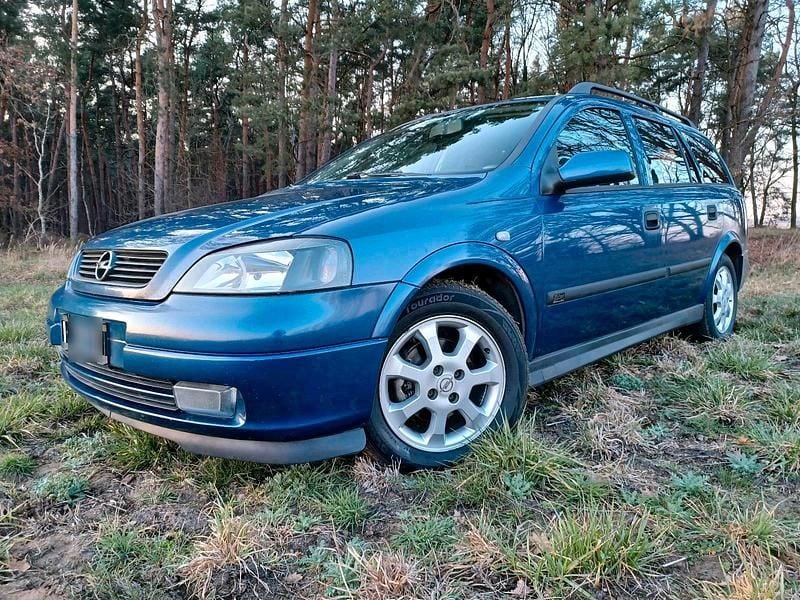 Gebraucht Opel Astra 101 PS (74 kW) 2002 Blau Kombi