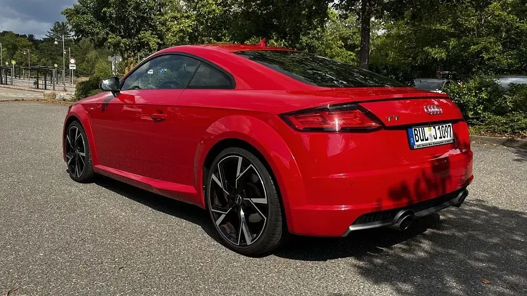 Gebraucht Audi TT S-Line 230 PS (169 kW) 2016 Rot Coupé