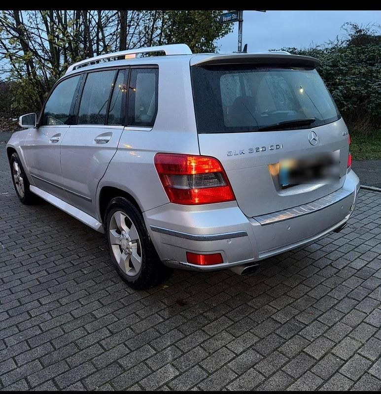 Gebraucht Mercedes GLK320 224 PS (164 kW) 2009 Silber SUV