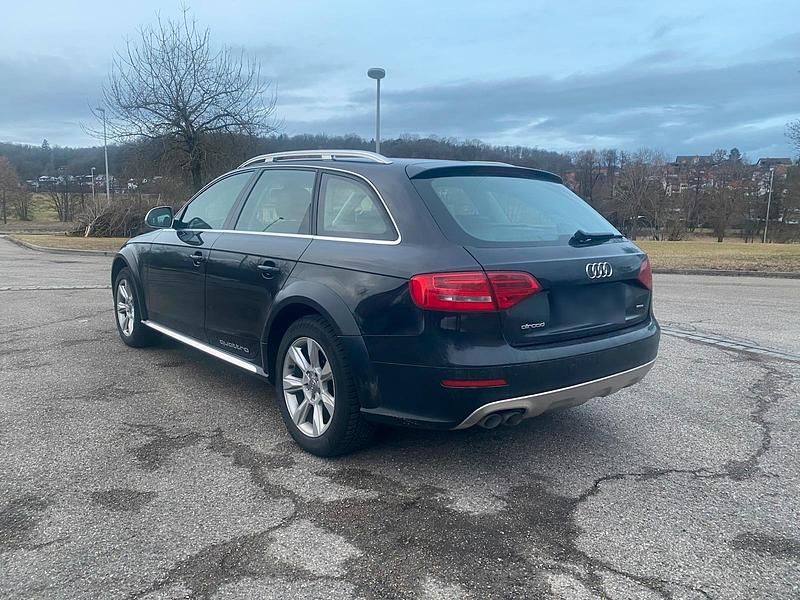 Gebraucht Audi A4 Allroad S-Line 170 PS (125 kW) 2010 Schwarz Kombi