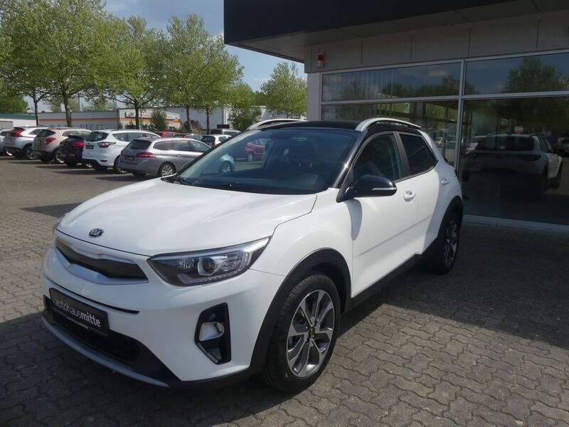 Weiß Gebraucht 2020 Kia Stonic DREAM-TEAM Edition SUV | 15.990 € (Fairer Preis) - Bild 1/4