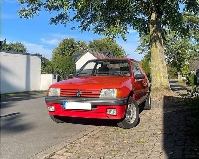 Rot Gebraucht 1989 Peugeot 205 Kleinwagen | 2.150 € - Bild 1/4