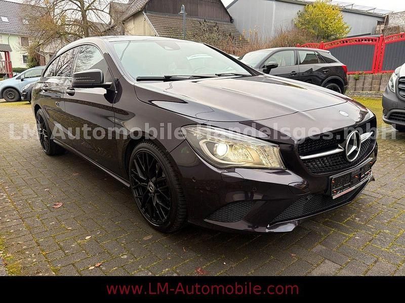 Gebraucht Mercedes CLA220 Shooting Brake Night 177 PS (130 kW) 2015 Violett Kombi