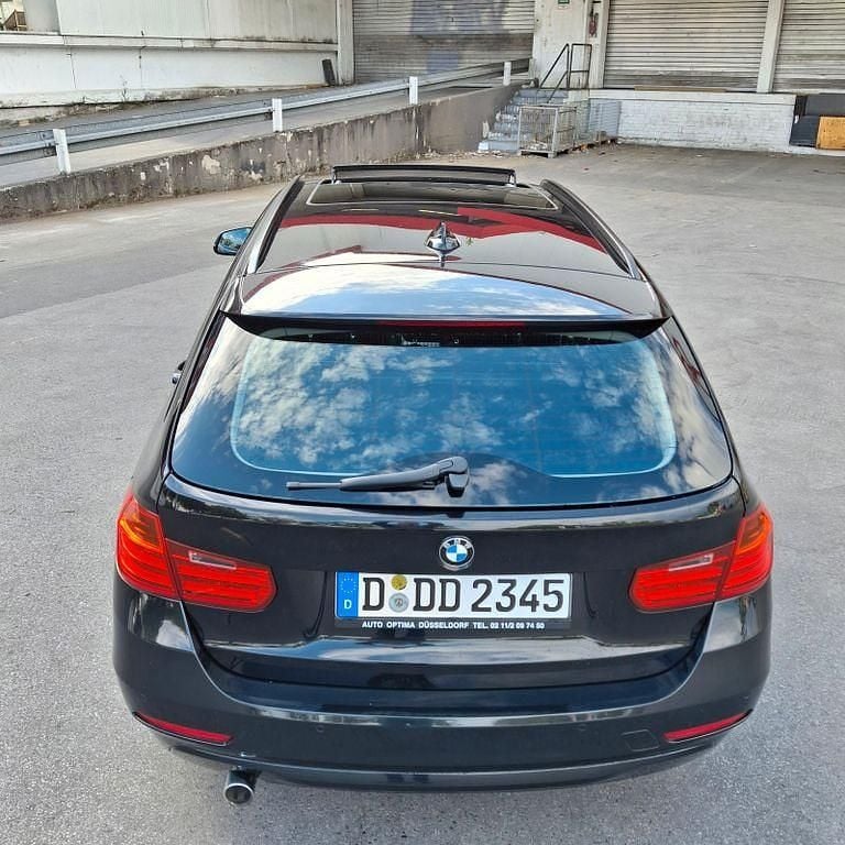 Schwarz Gebraucht 2013 BMW 320 Limousine | 10.300 € (Superpreis) - Bild 1/4