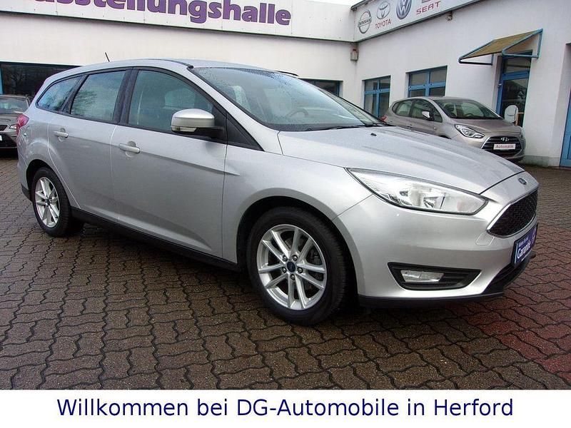 Silber Gebraucht 2016 Ford Focus Business Edition Kombi | 9.750 € (Fairer Preis) - Bild 1/4