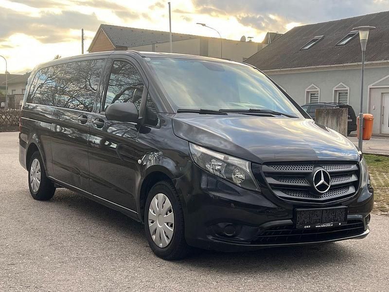 Gebraucht Mercedes Vito 136 PS (100 kW) 2015 Schwarz Van