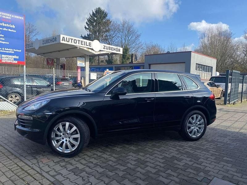 Gebraucht Porsche Cayenne 299 PS (219 kW) 2012 Schwarz metallic SUV