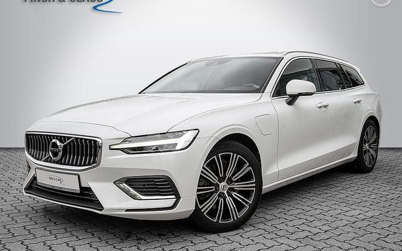 Weiß Gebraucht 2022 Volvo V60 Core Kombi | 26.890 € (Superpreis) - Bild 1/4