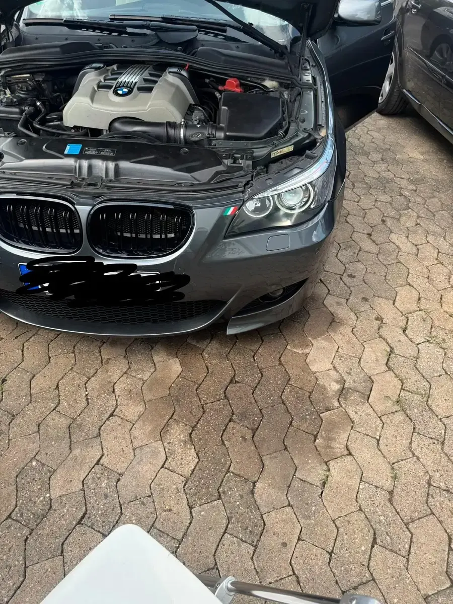 Gebraucht BMW 545 333 PS (244 kW) 2005 Grau Kombi