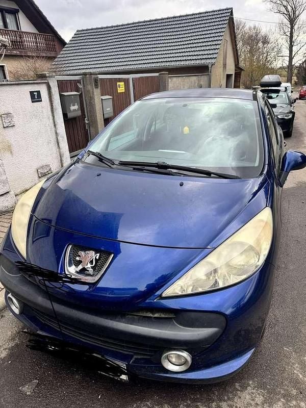 Gebraucht Peugeot 207 Filou 73 PS (53 kW) 2008 Limousine