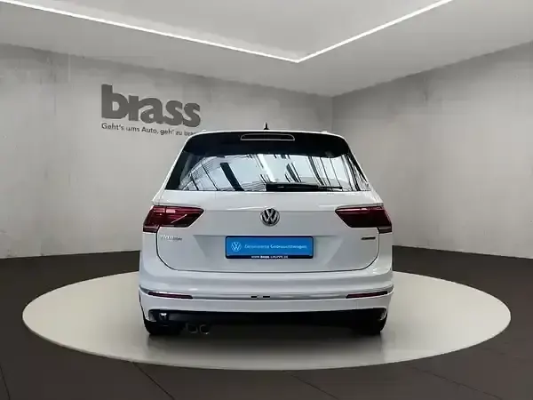 Gebraucht VW Tiguan Highline 190 PS (139 kW) 2020 Pure white SUV