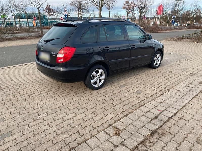 Gebraucht Skoda Fabia 90 PS (66 kW) 2011 Schwarz Kombi
