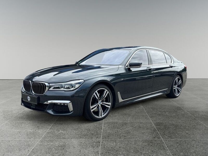 Singapur grau metallic Gebraucht 2018 BMW 740L M Sport Limousine | 43.999 € (Fairer Preis) - Bild 1/4