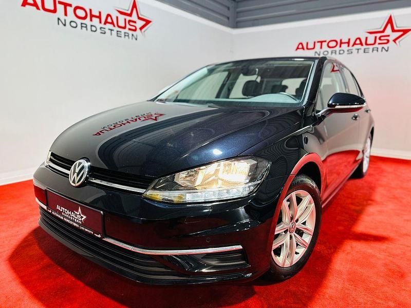 Schwarz Gebraucht 2019 VW Golf VII Comfortline Limousine | 12.490 € (Guter Preis) - Bild 1/4