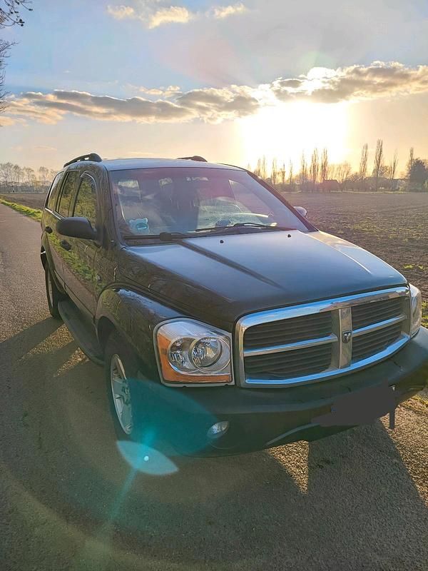 Schwarz Gebraucht 2004 Dodge Durango SUV | 6.100 € - Bild 1/4