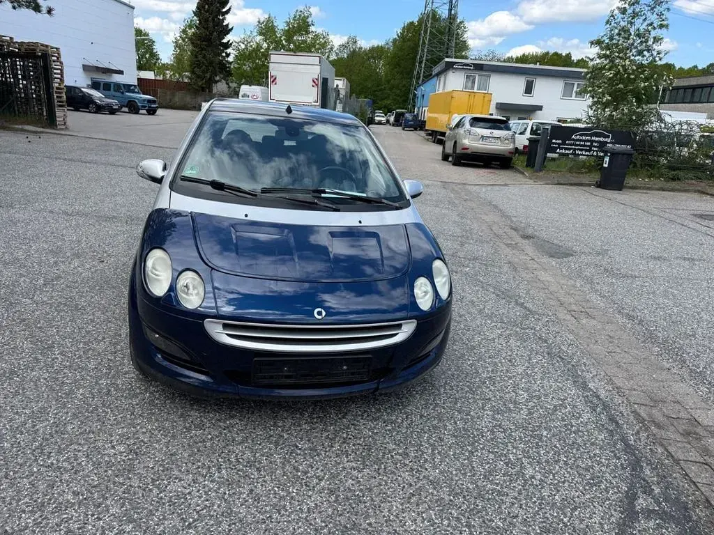 Używany Smart ForFour Basis 109 KM (80 kW) 2005 Srebrny Hatchback