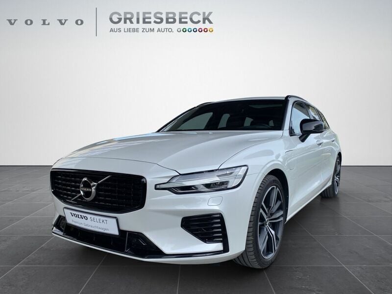 Crystal white pearl / metallic Gebraucht 2022 Volvo V60 Plus Kombi | 36.660 € (Fairer Preis) - Bild 1/3