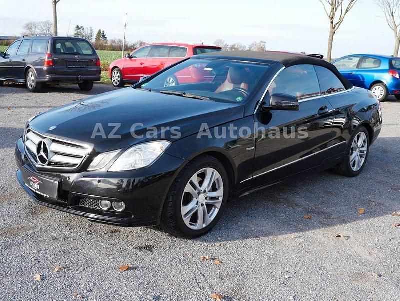 Gebraucht Mercedes E250 204 PS (150 kW) 2010 Schwarz Cabrio