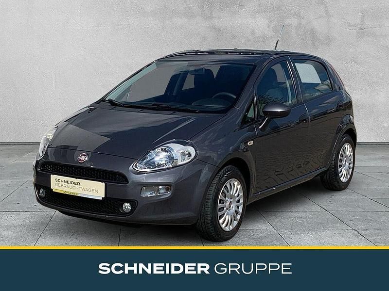 Grau Gebraucht 2017 Fiat Punto Basis Kleinwagen | 7.490 € (Teuer) - Bild 1/4