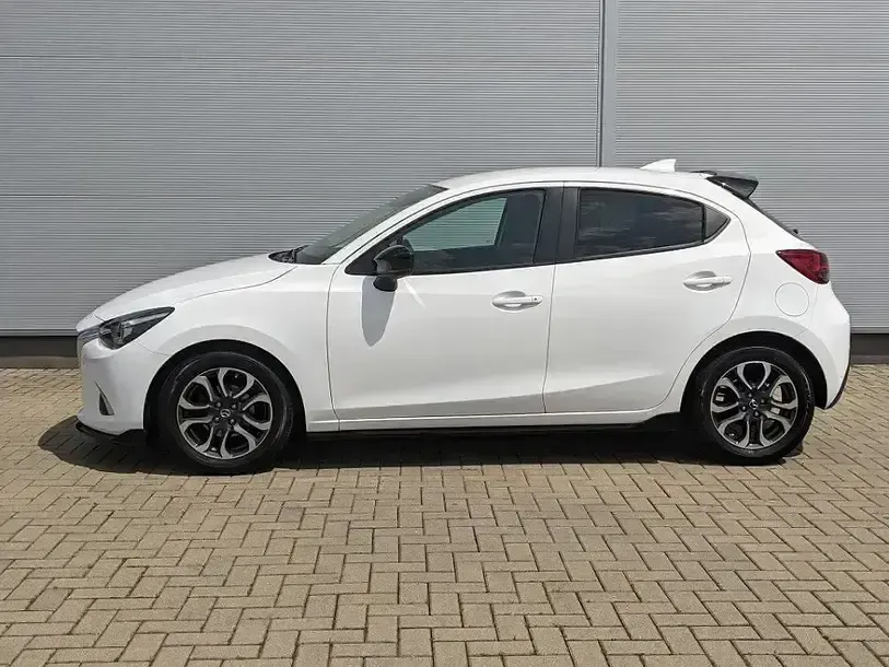 Gebraucht Mazda 2 Edition 90 PS (66 kW) 2018 Purweiß (metallic) Kleinwagen