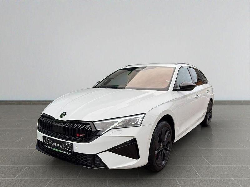Neu Skoda Octavia RS 265 PS (194 kW) 2025 Weiß Kombi