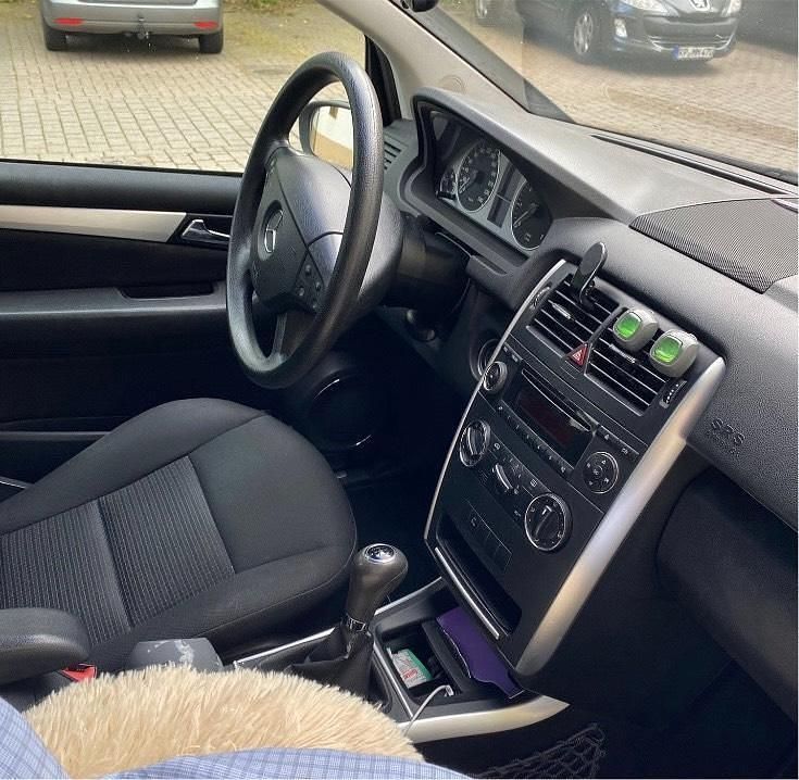 Gebraucht Mercedes 170 116 PS (85 kW) 2005 Grau Limousine