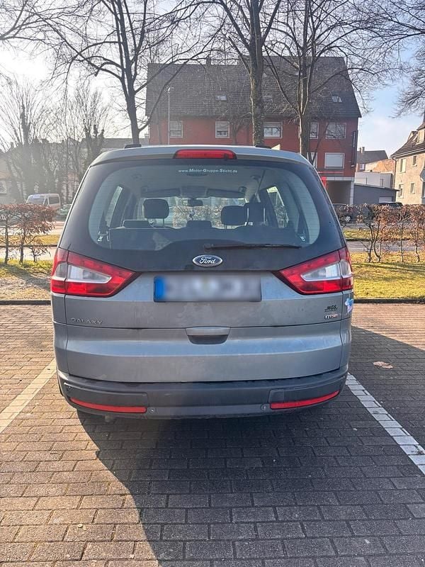 Gebraucht Ford Galaxy 140 PS (102 kW) 2008 Silber Van / Kleinbus