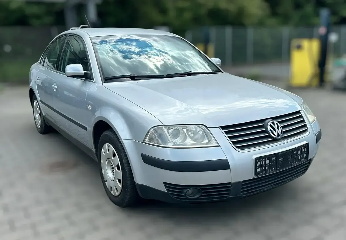Gebraucht VW Passat 140 PS (102 kW) 2002 Schwarz Kombi